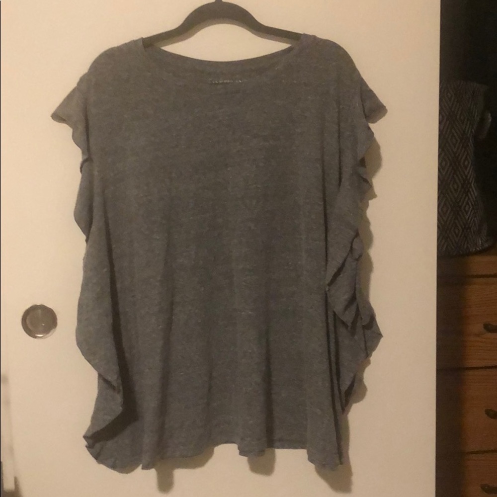 Soft grey t-shirt with pretty ruffle detail